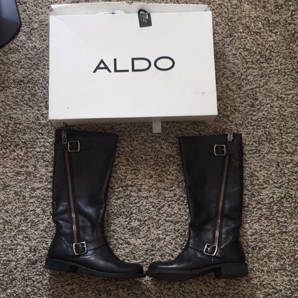 Aldo women’s black boots size 8